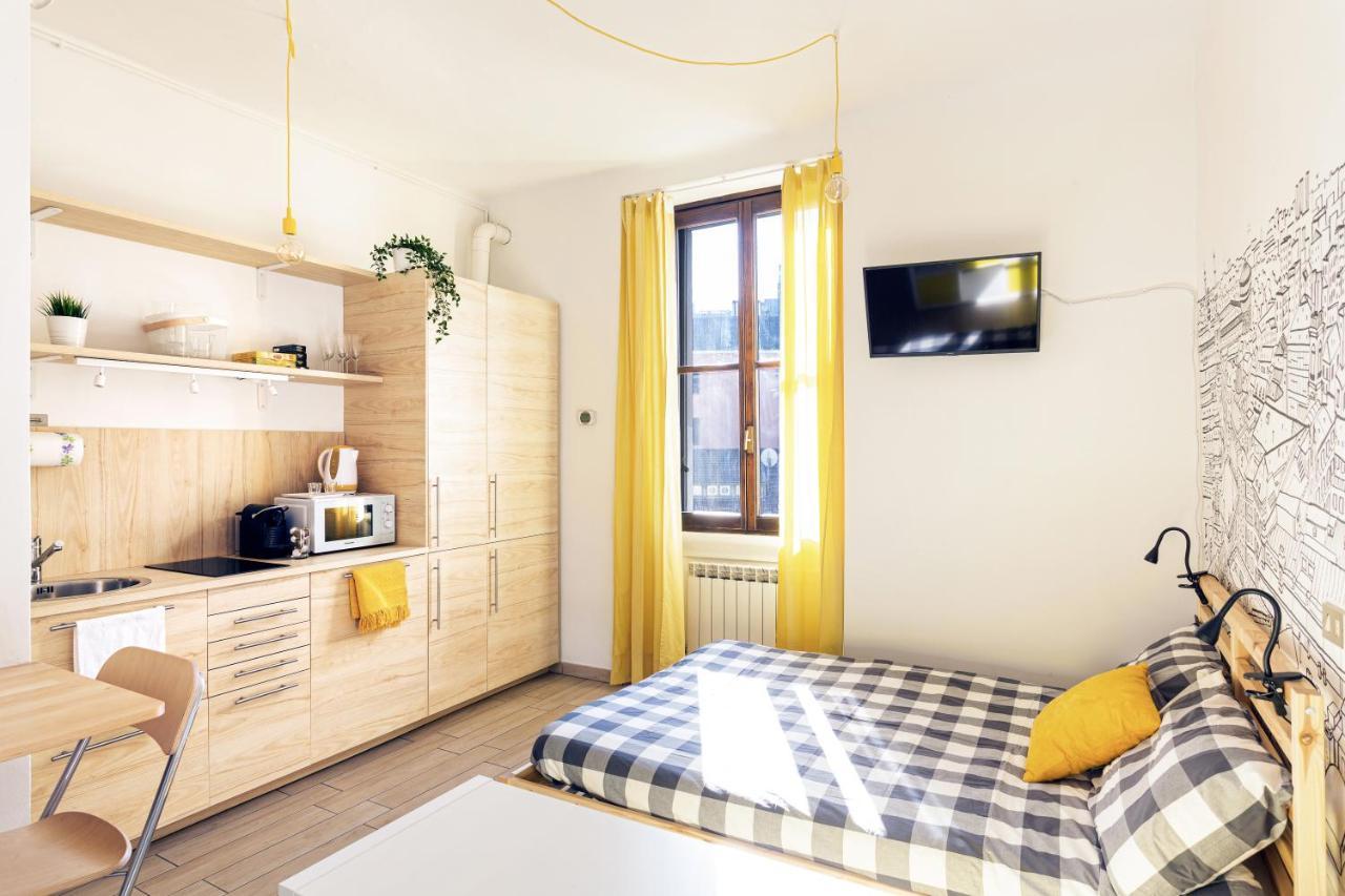 A Yellow Touch - Modern Studio In Isola Milano Exteriér fotografie
