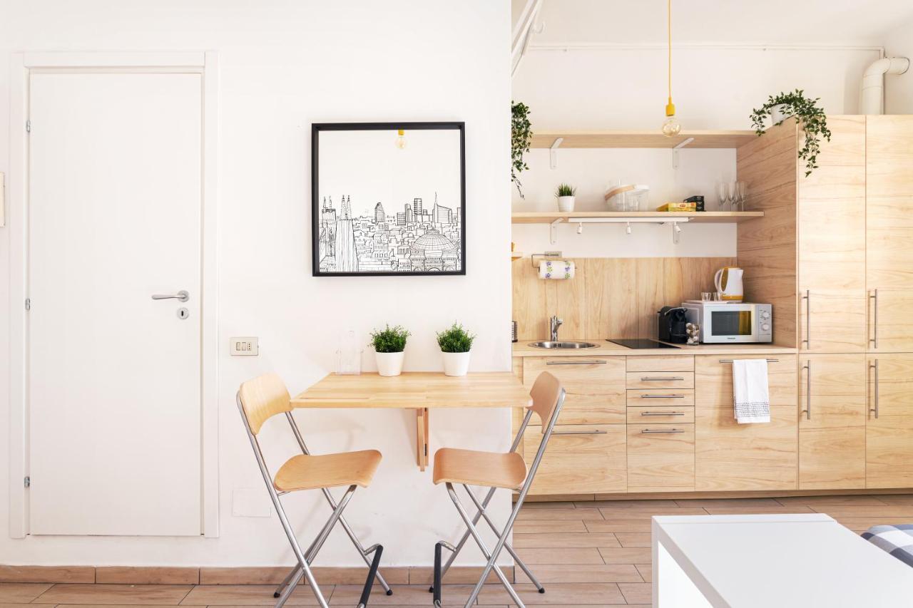 A Yellow Touch - Modern Studio In Isola Milano Exteriér fotografie
