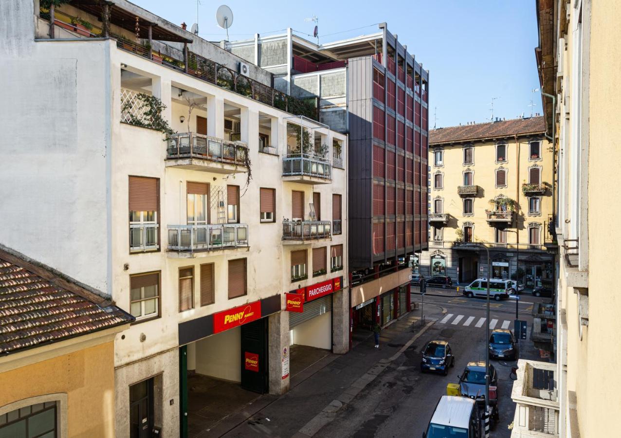 A Yellow Touch - Modern Studio In Isola Milano Exteriér fotografie